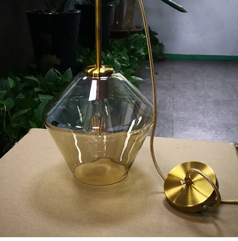 Switching Coffee To Tea - Candelabro de cristal nórdico posmoderno minimalista