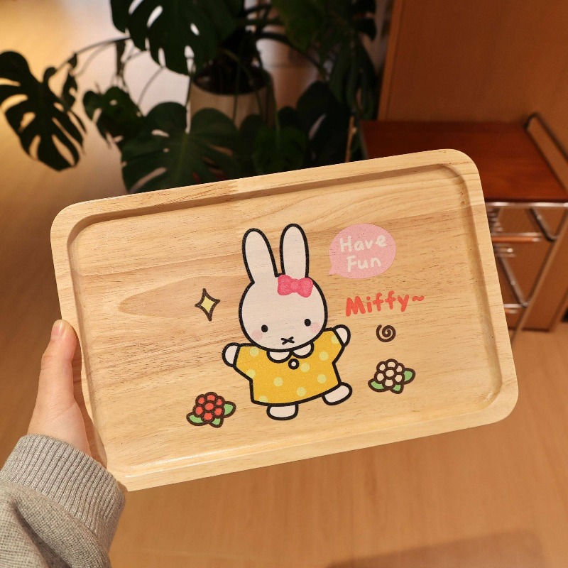 Plato de Madera con Diseño de  - Coffee Tea Room reseña y precio