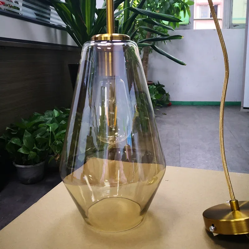 Candelabro de cristal nórdico  - Switching Coffee To Tea reseña y precio